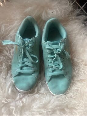 Women’s Mint Green / blue Casual Lace-Up Puma Sneakers